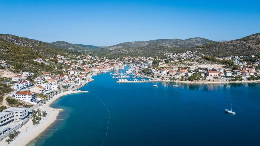 Villa Roza 2 Marina Bagian luar foto