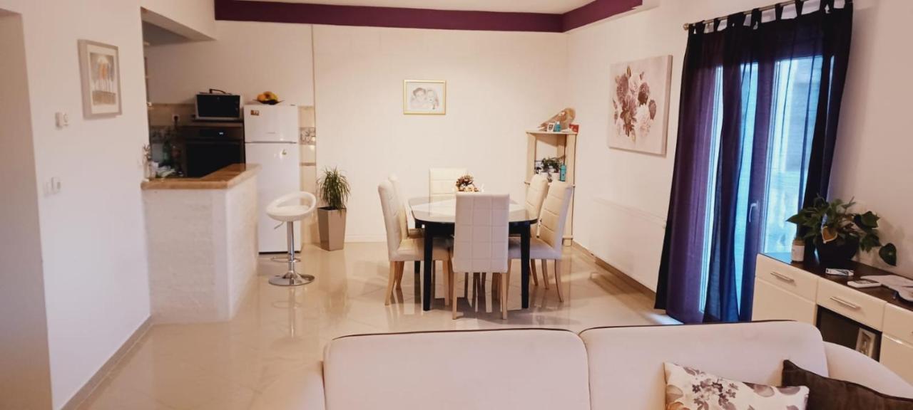 Villa Roza 2 Marina Bagian luar foto