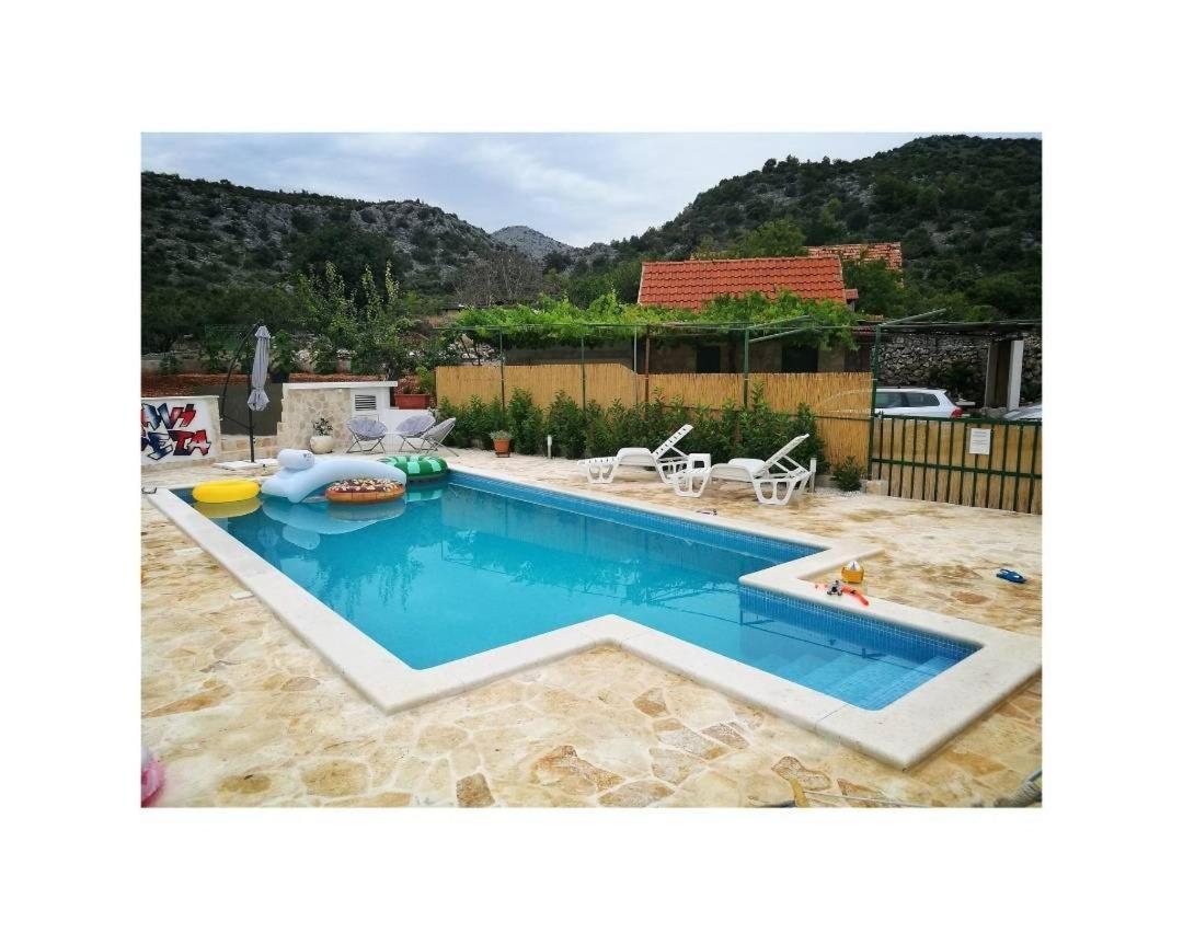 Villa Roza 2 Marina Bagian luar foto